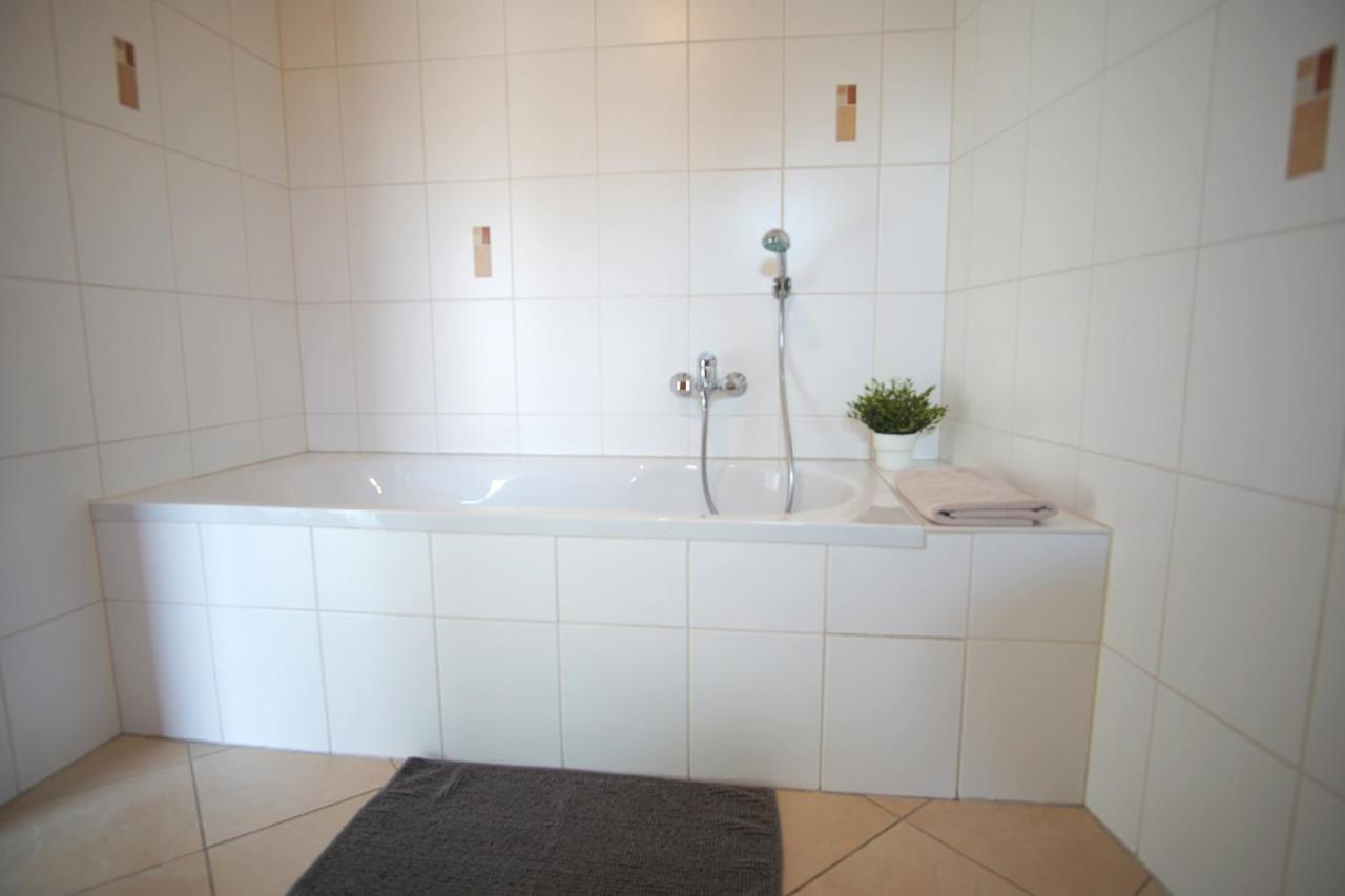 Andriss - Travel & Work - 5 Bedroom - Kitchen - Parking Kaiserslautern Bagian luar foto